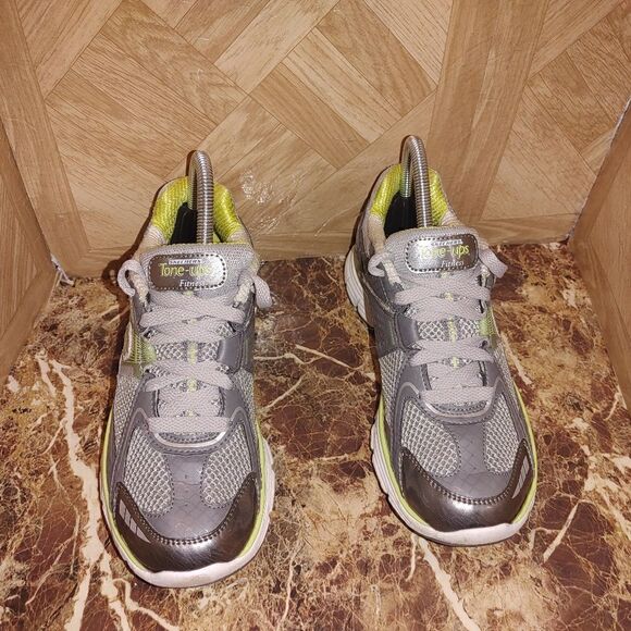 Skechers women's 11752 Tone ups toning walking shoes gray size 7.   204 - Picture 10 of 12